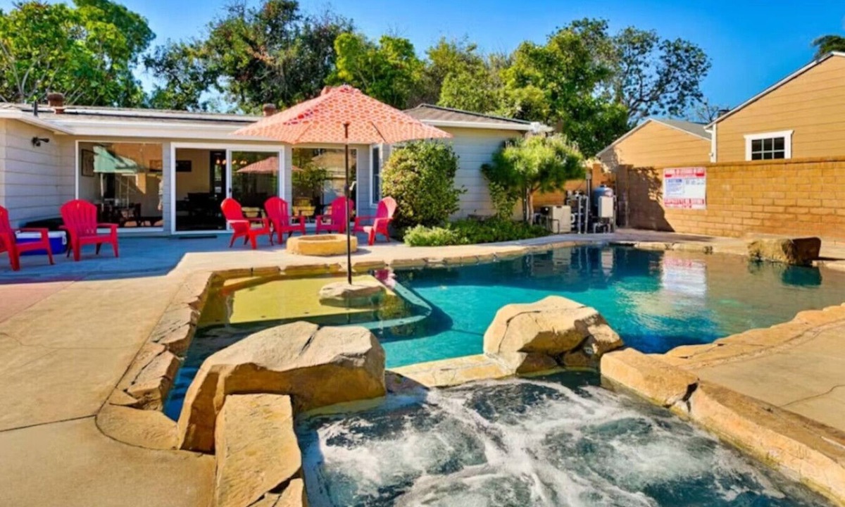 Anaheim Colony Historic District House | ৎ୭Disney Anaheimৎ୭heated pool Jacuzi games & more