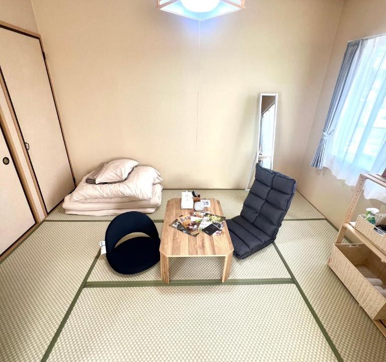Mikawamachi Apartment | オレンジコーポ 201号室
