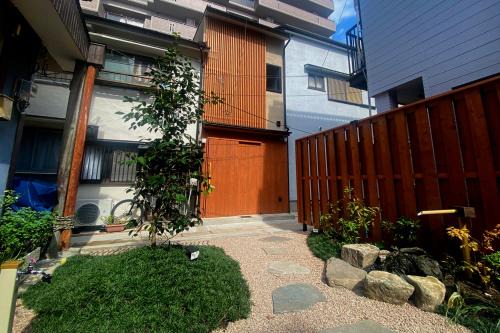 Hyogo Villa | 神戸 - 三宮から車で10分 - 日本庭園のあるタイニーハウスの宿 , Kobe - Sannomiya 10 min - Max4