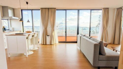 Kirishima House | 絶景貸切ヴィラ Villa Asahi