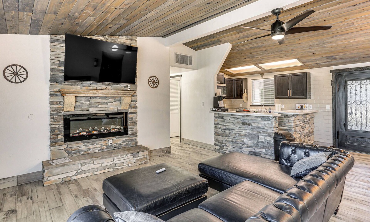 Red Bluff House | 1 Mi to Main St Eats! Single-Level Red Bluff Home