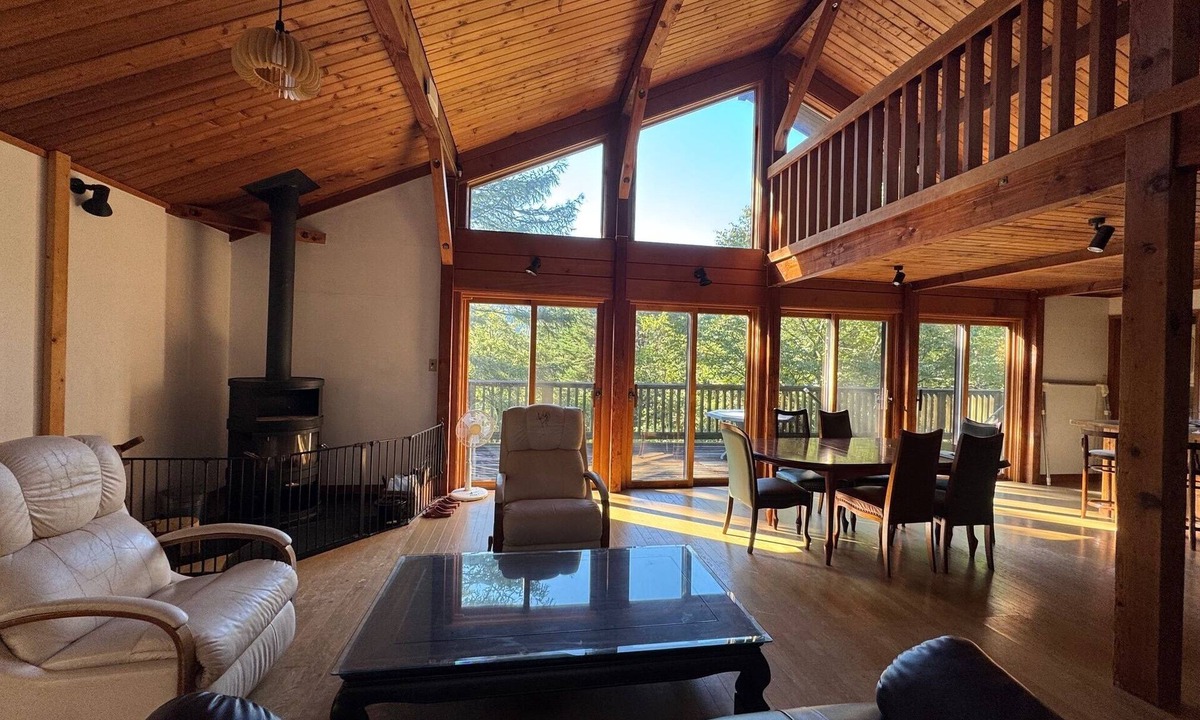 Fujikawaguchiko Cottage | 162㎡cabin/3min walk Lake Saiko/remote work/BBQ/5min drive Kawaguchi Lake/Mt.Fuji