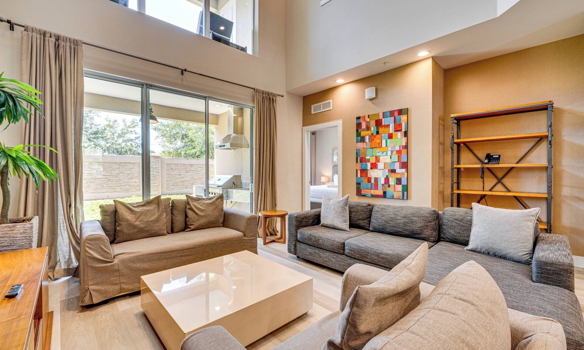 Florida Central Atlantic Coast Apartment | < 2 Mi to WDW Attractions: Luxe Family Getaway!