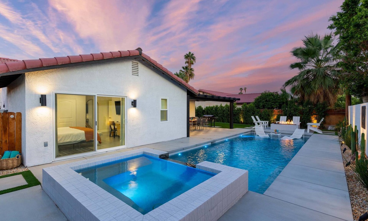 Bermuda Dunes House | 3-bedroom Fireplace Stunning Spanish Home