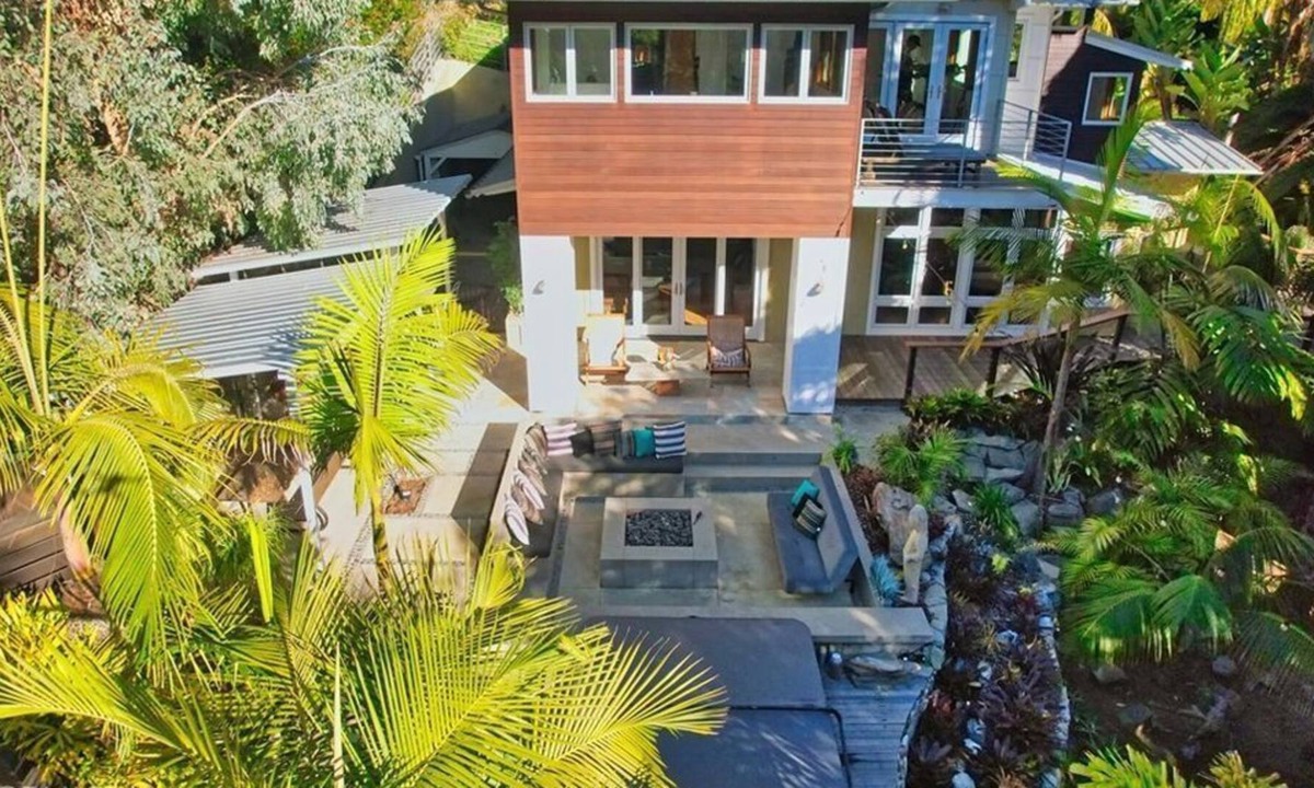 Diamond Crestview Apartment | 4 Bedroom Single family L-606229 by Houzlet