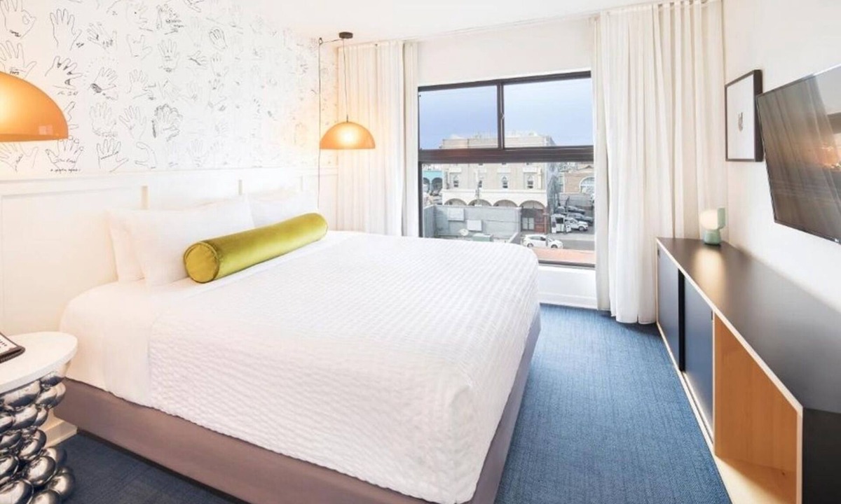 Venice Hotel | 4 units Venice Beach Stay near Pacific Ave LAX and Downtown! with FREE Breakfast