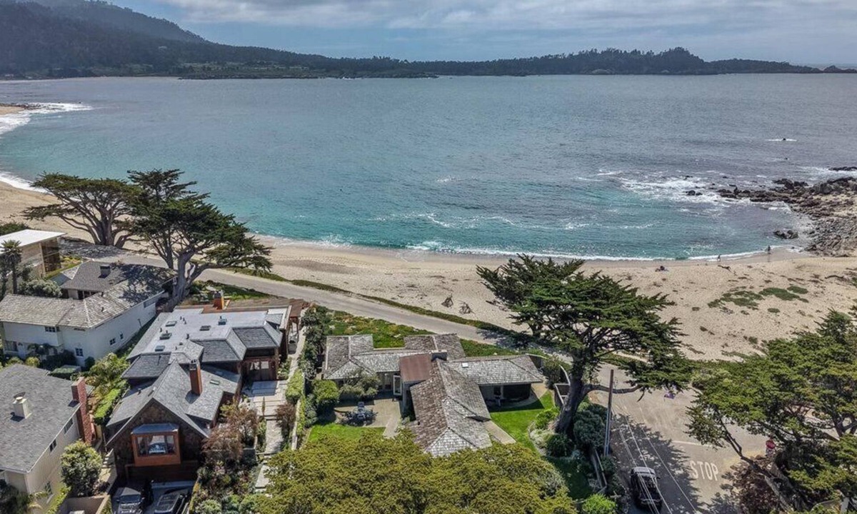 Carmel Point House | 4066 Green Breakers - Ocean Front On Carmel Point