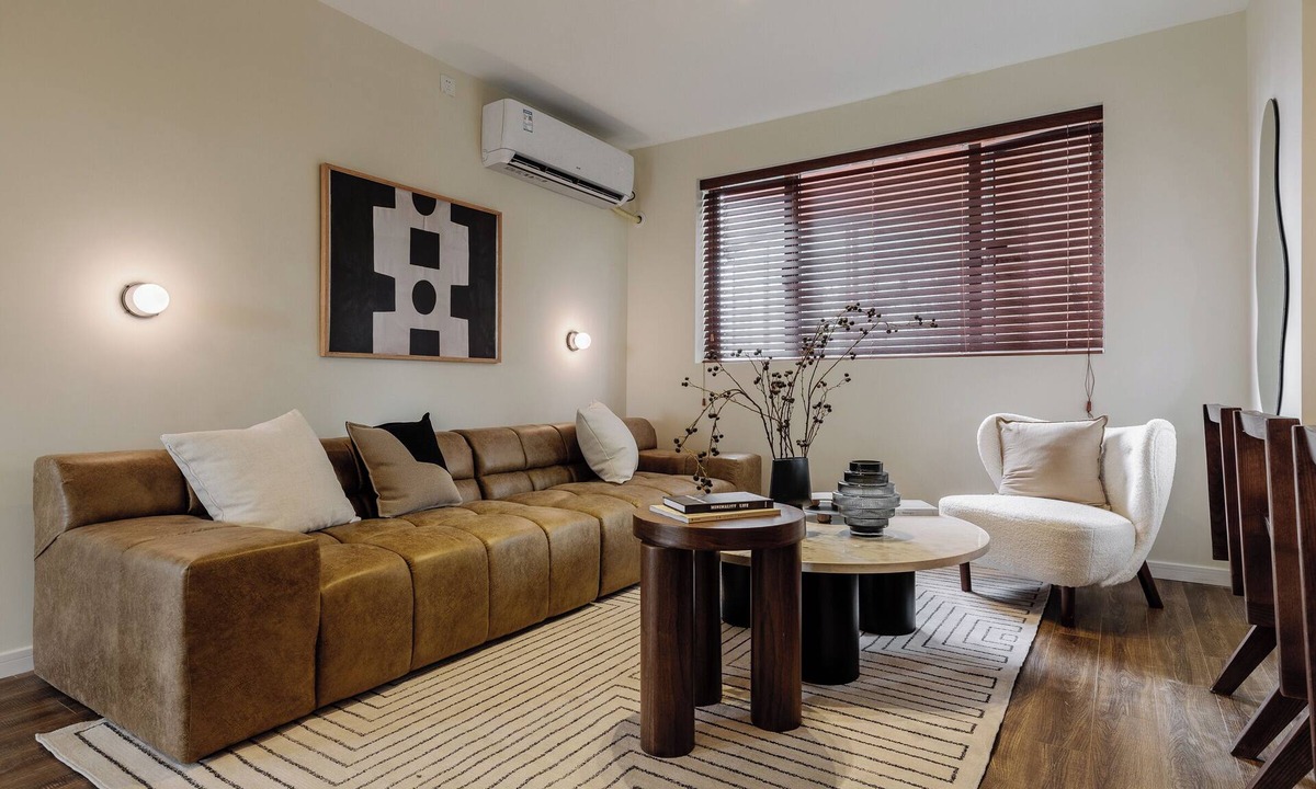 Jing'an Apartment | 5 mins walk to Jing'an temple, 4br, 2bth, Family friendly!