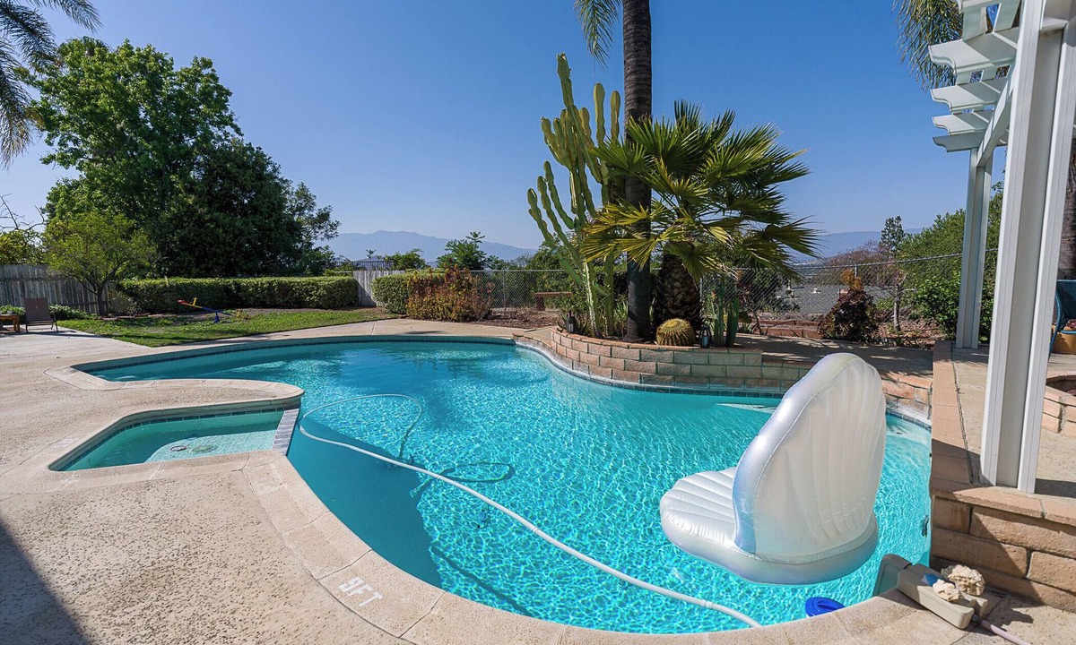 Estates at Canyon Crest House | 5BR Pool, Sauna & Game Room,Near UCR