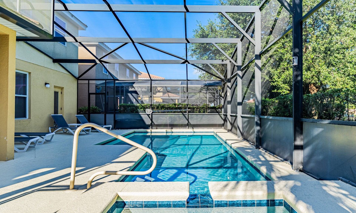 Loughman House | 5BR Solterra Resort Villa w/Private Pool, Spa & Games Room – Sleeps 10