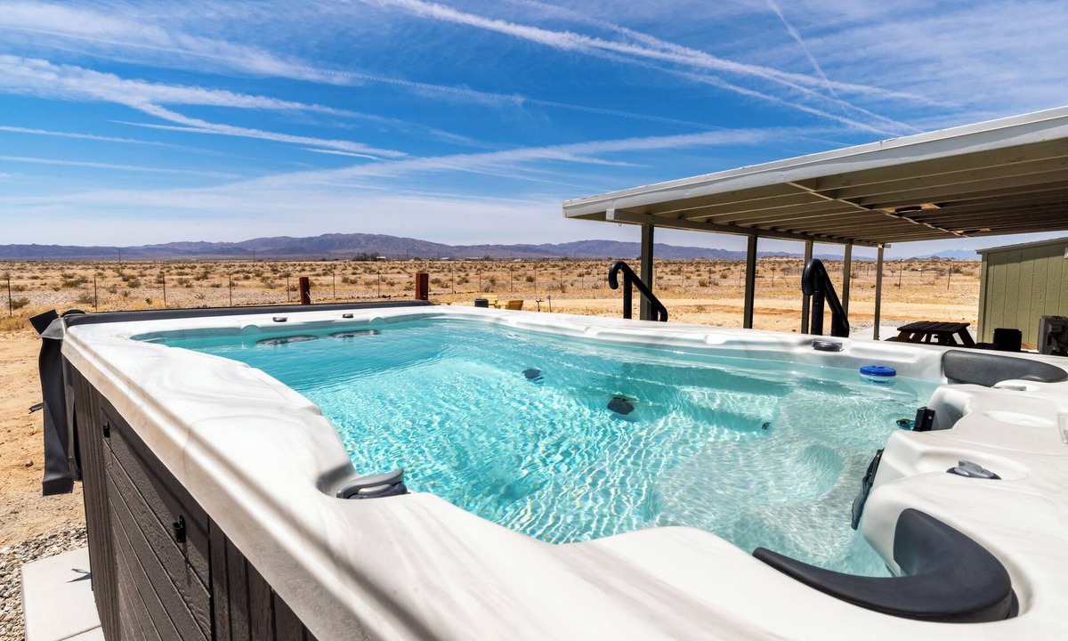 Wonder Valley Cabin | A desert sanctuary in Wondervalley to stargaze and escape the city
