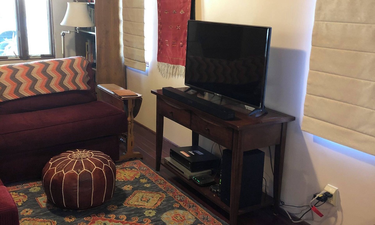 Ventura County Cottage | Adorable 2-bedroom cottage in Casitas Springs