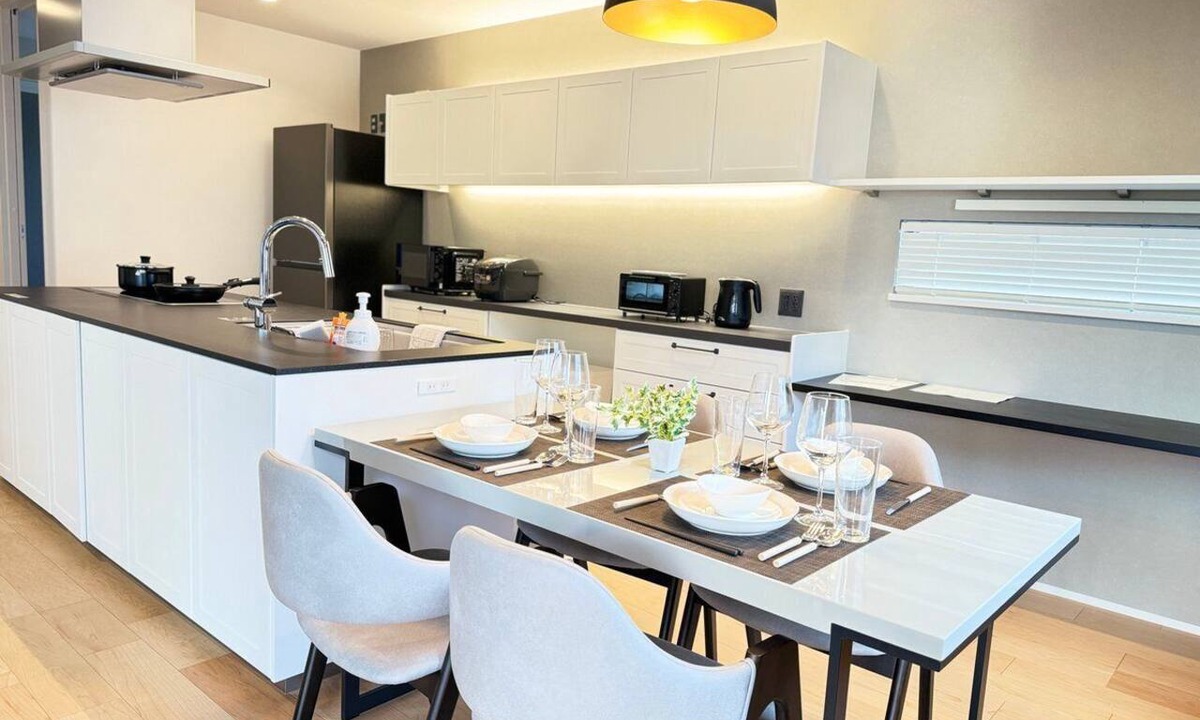 Higashi Ward Villa | Akikawa Toshima 1 | 20 min to Airport | Entire 3LDK House | Up to 6 Guests