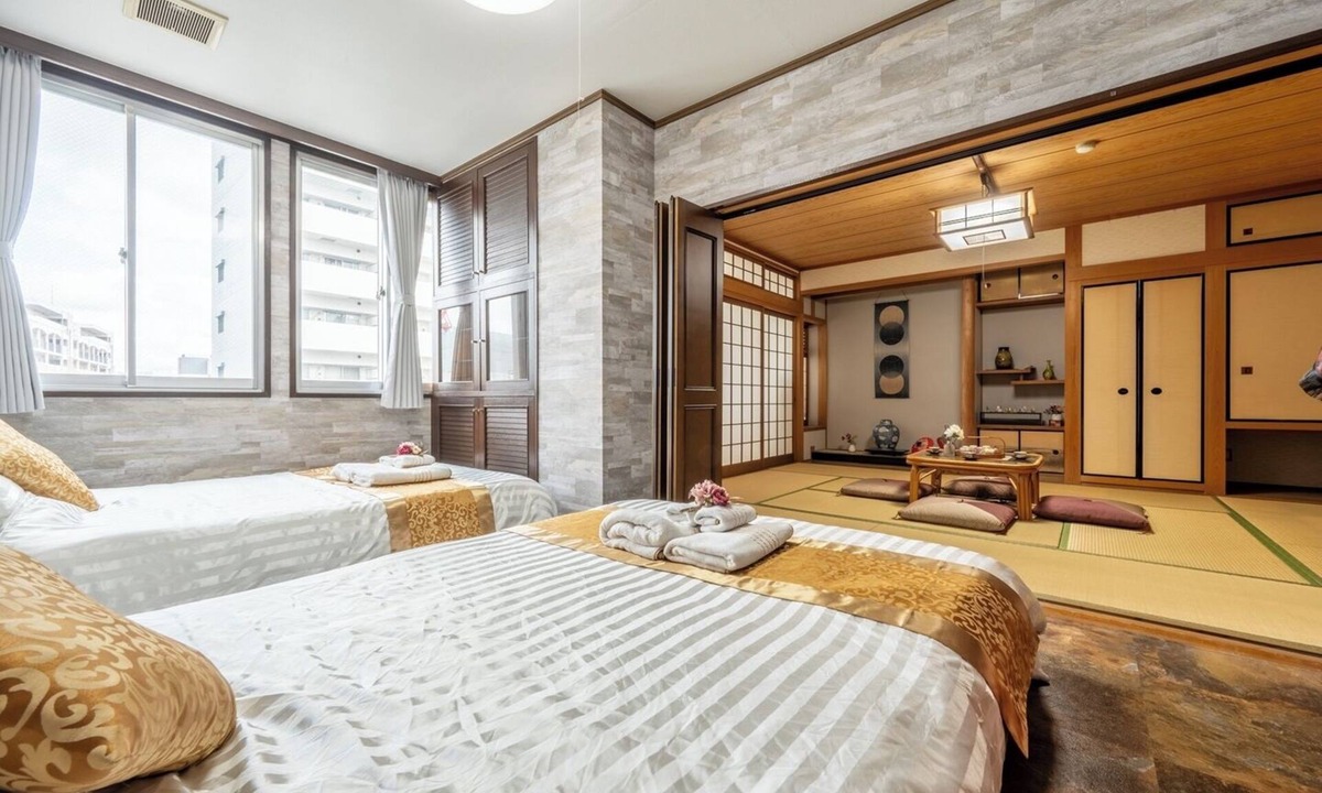 Nishi Apartment | Akitsu 500 Kyocera Dome 10 min walk Dotonbori Kansai Airport Osaka Castle Kaiyukan USJ 1 transfer Family friendly Free parking 15