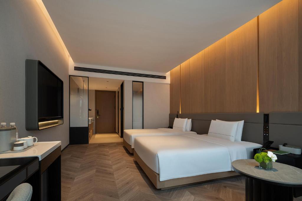 Fu Rong Hotel | Atour X Hotel Changsha IFS Middle Furong Road