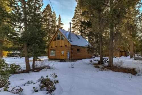 Tahoe Paradise House | Augies Authentic Log Cabin Pets Welcome