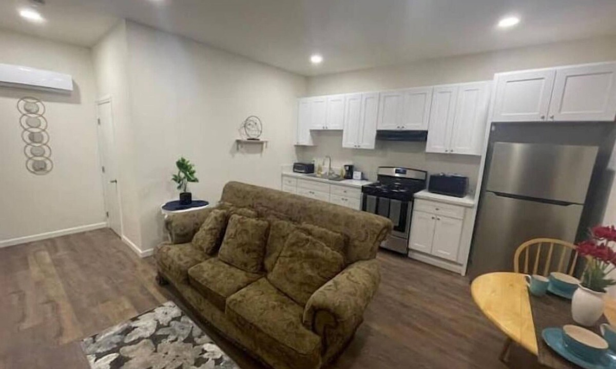Riverside House | Awesome Penny 2 Beds, 1 Bath Family Home in Riverside CA.