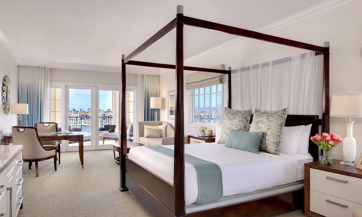 Newport Beach Resort | Balboa Bay Resort