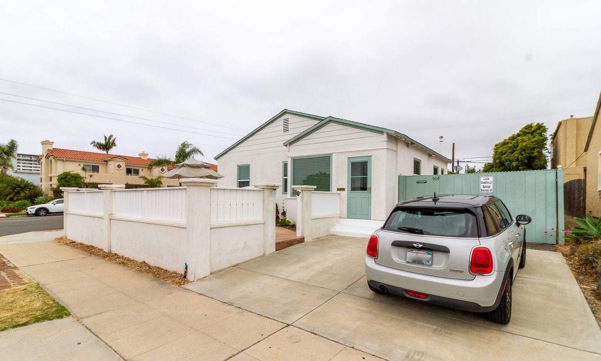 North Pacific Beach House | Beach House in Pacific Beach 3 bdrm with home office, 2 blocks to ocean