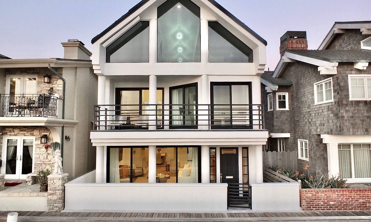 Peninsula House | Beachfront, Crow's Nest 360 Degree Views, Sleeps 6