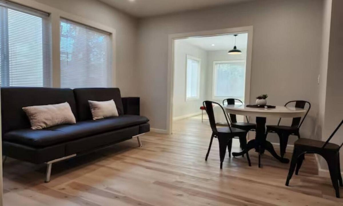 Upper Telegraph Apartment | Beautiful 2 BR - Walk to UCB