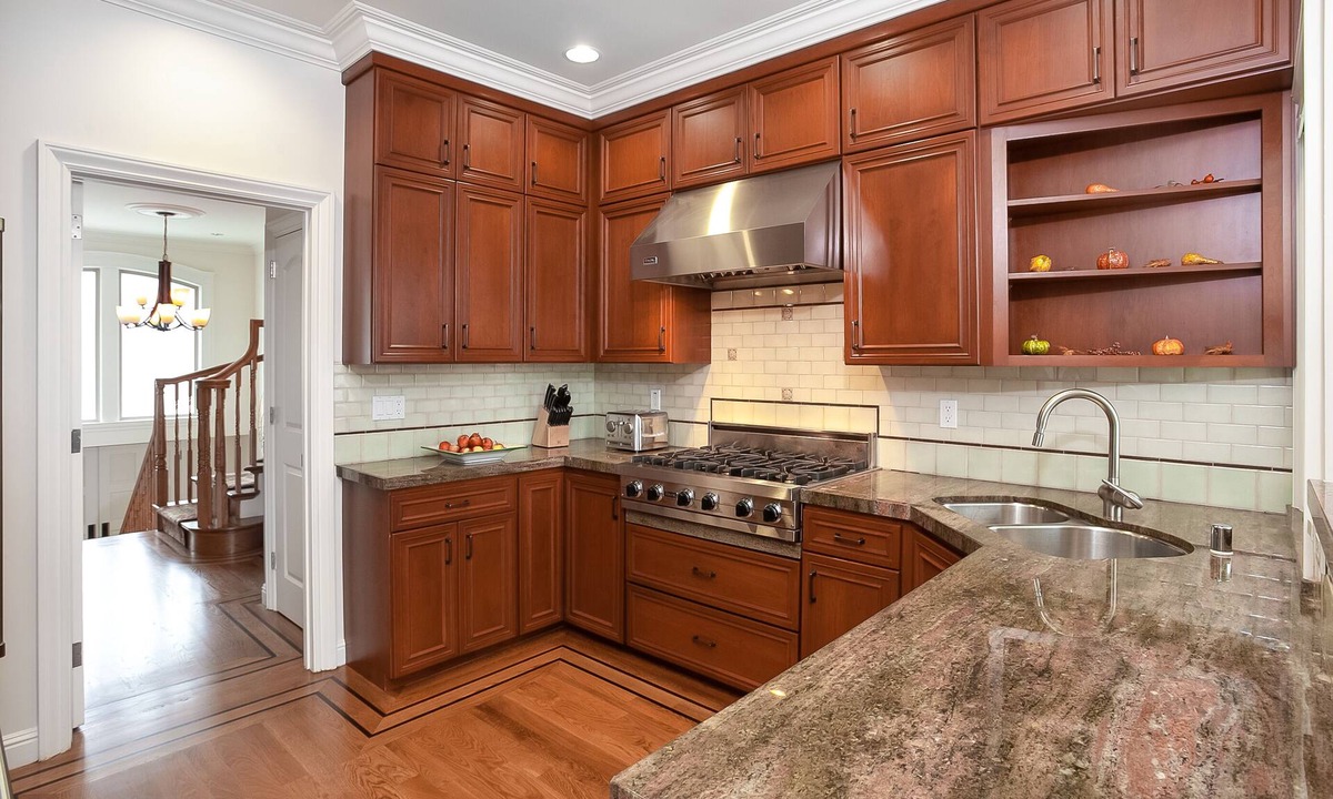 Central Richmond House | Beautiful Large Furnished Single Family Home, 1 1/2 blocks to Golden Gate Park