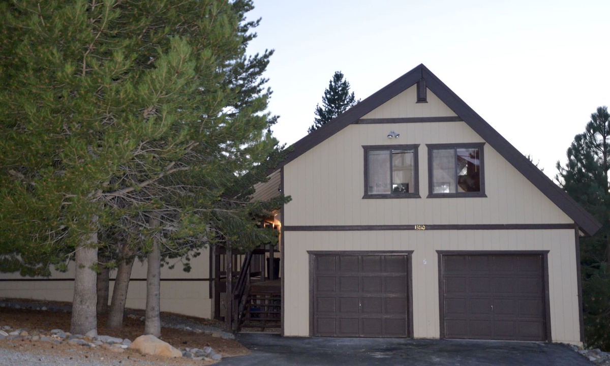 Truckee House | Beautiful, Rustic Ski Home. Great Mountain Retreat!