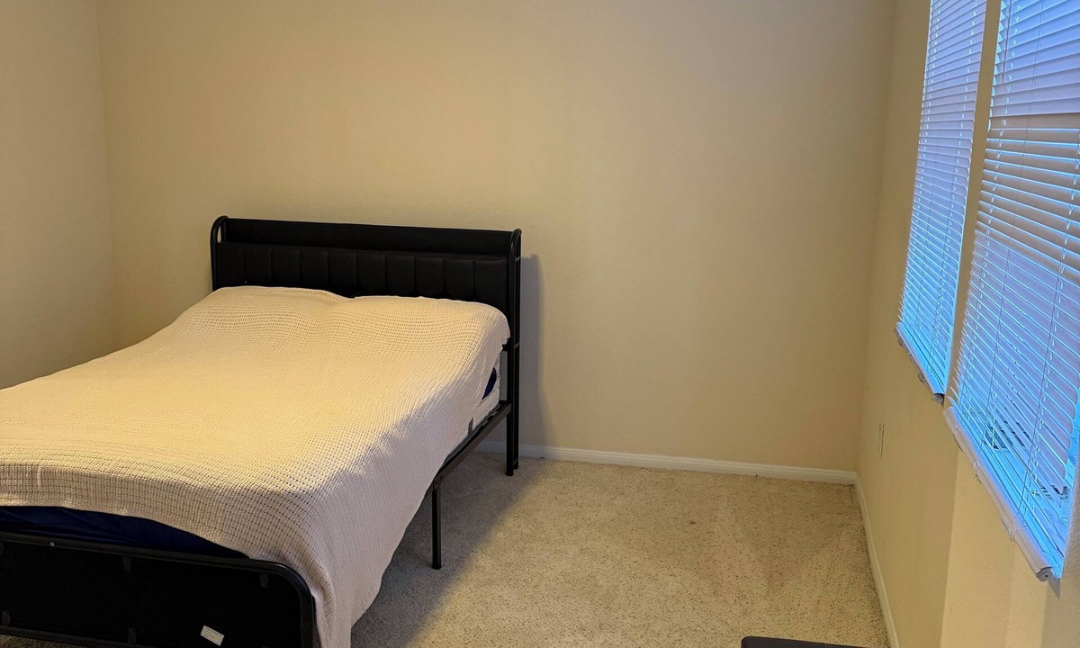 Rancho Cucamonga Apartment | Beautiful spacious 1 bed room a large balcony patio
