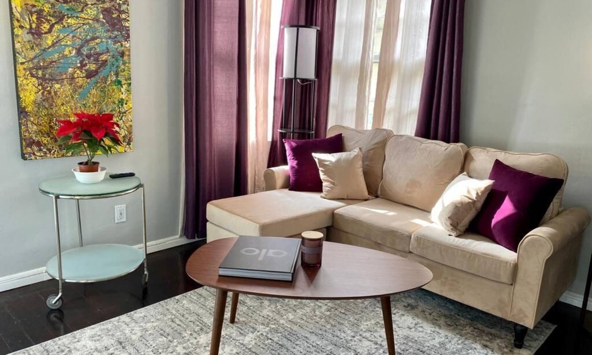Beverly Hills Apartment | Beautiful studio in the heart of Beverly Hills!