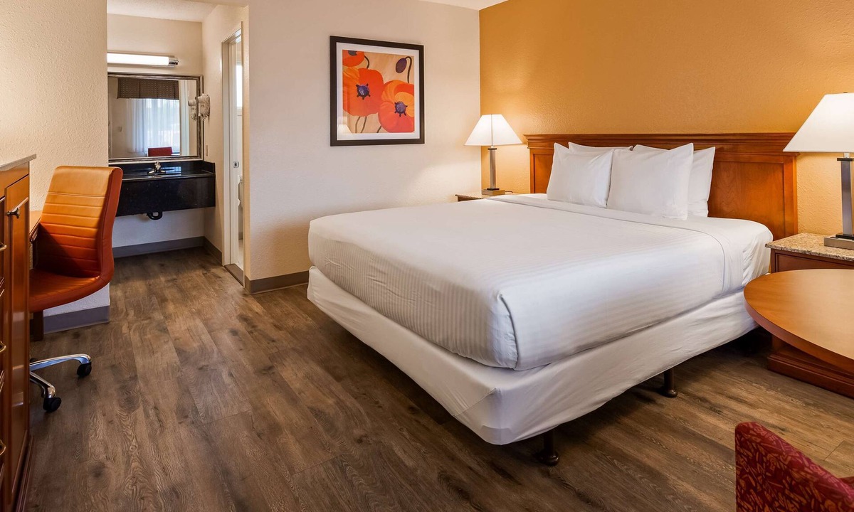North Auburn Hotel | Best Western Golden Key