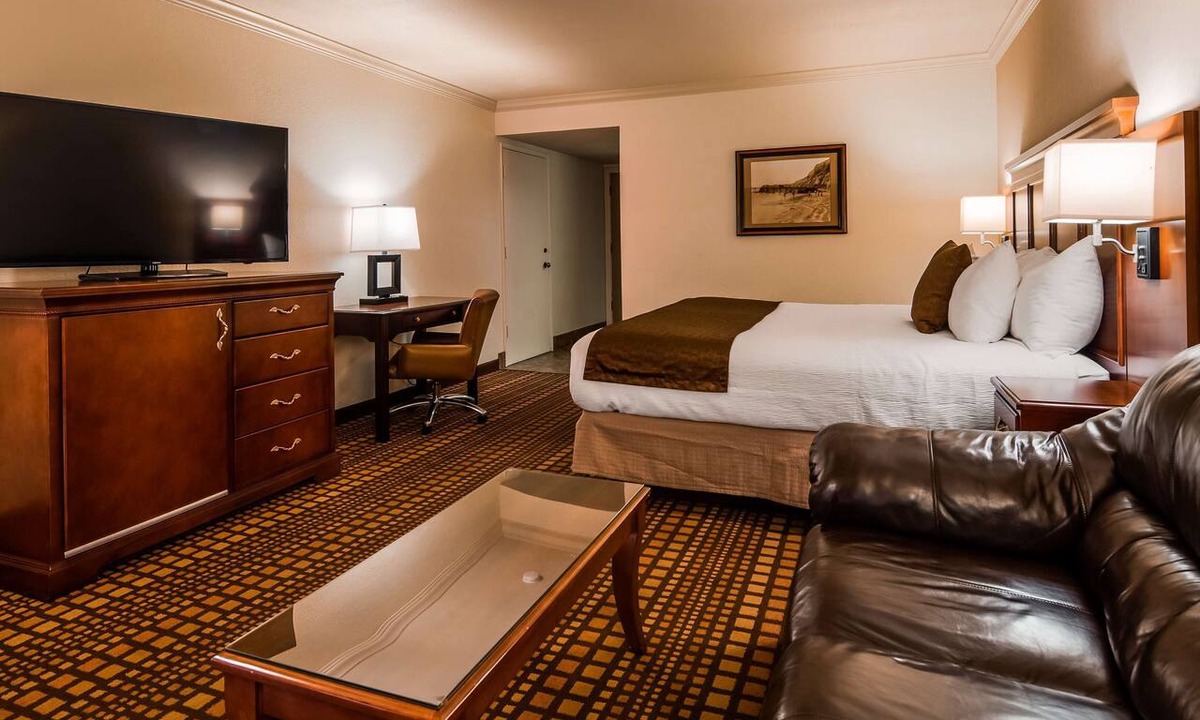 Garberville Hotel | Best Western Plus Humboldt House Inn