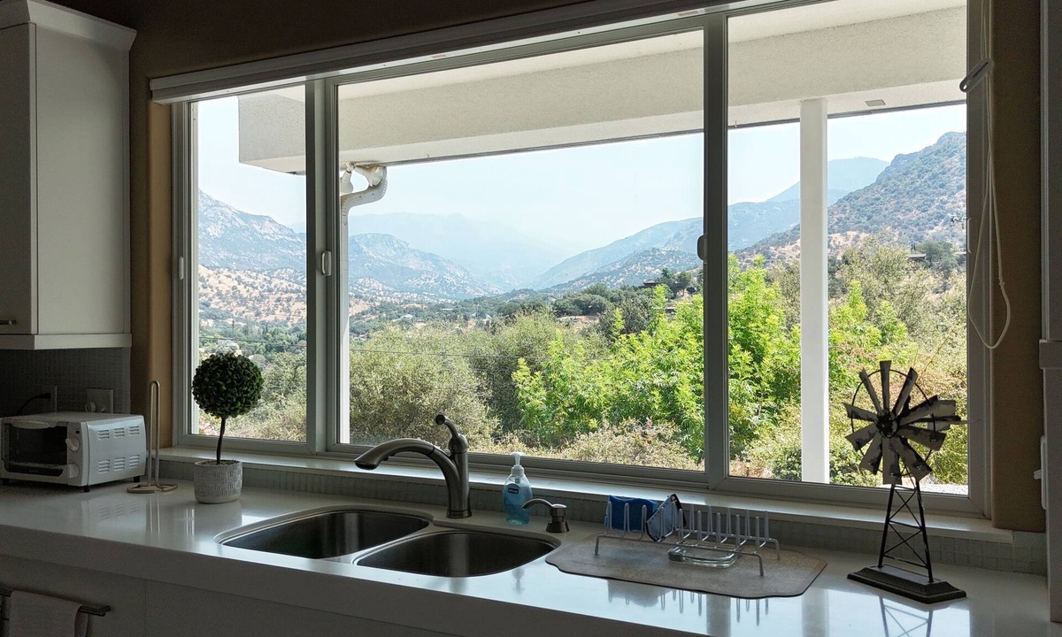 Three Rivers House | Beulah Land Only 4 Miles from SNP!
