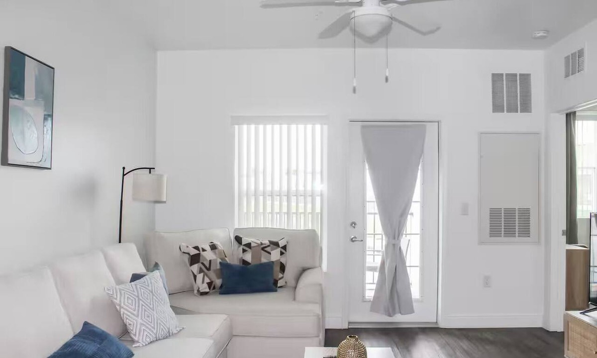 Kissimmee Apartment | Blue Haven Cozy 1BR Boho 15 MIN from Kissimmee Main Street 25 Min Old Town
