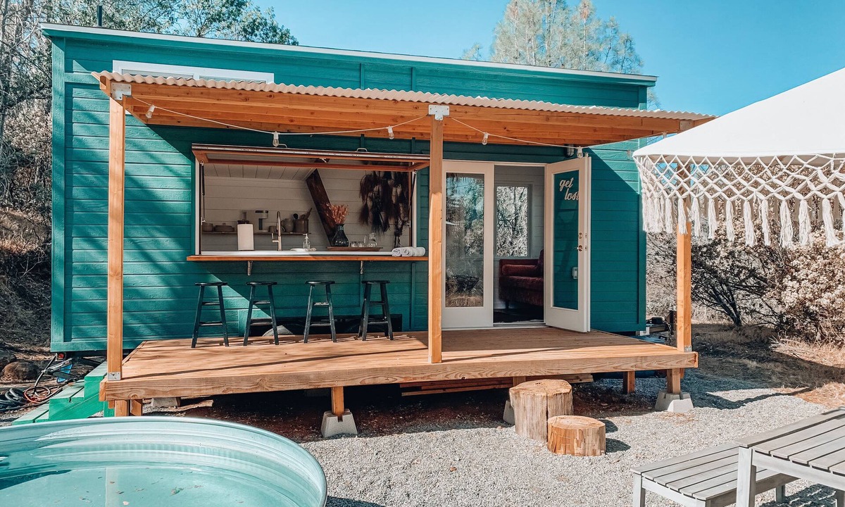 Coarsegold Cottage | Boutique Tiny house Yosemite National Park & Bass lake w/outdoor clawfoot tub