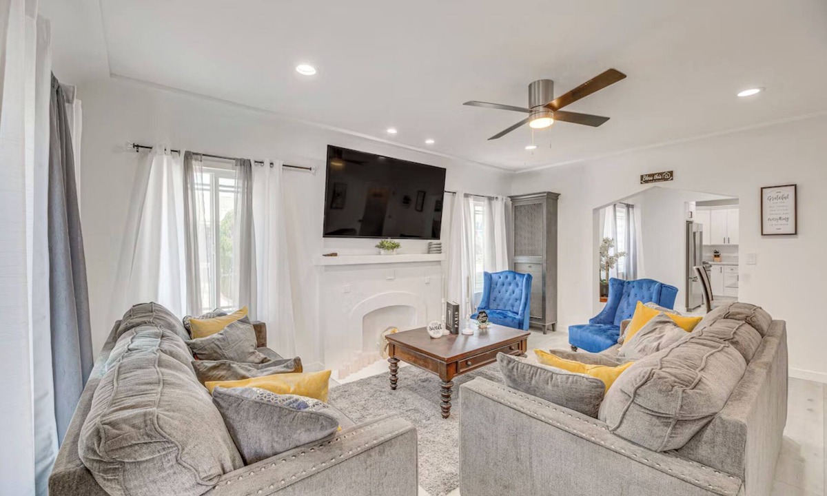 East Los Angeles Apartment | Bright 2BR Near Dodgers & DTLA w/WiFi & Comfort