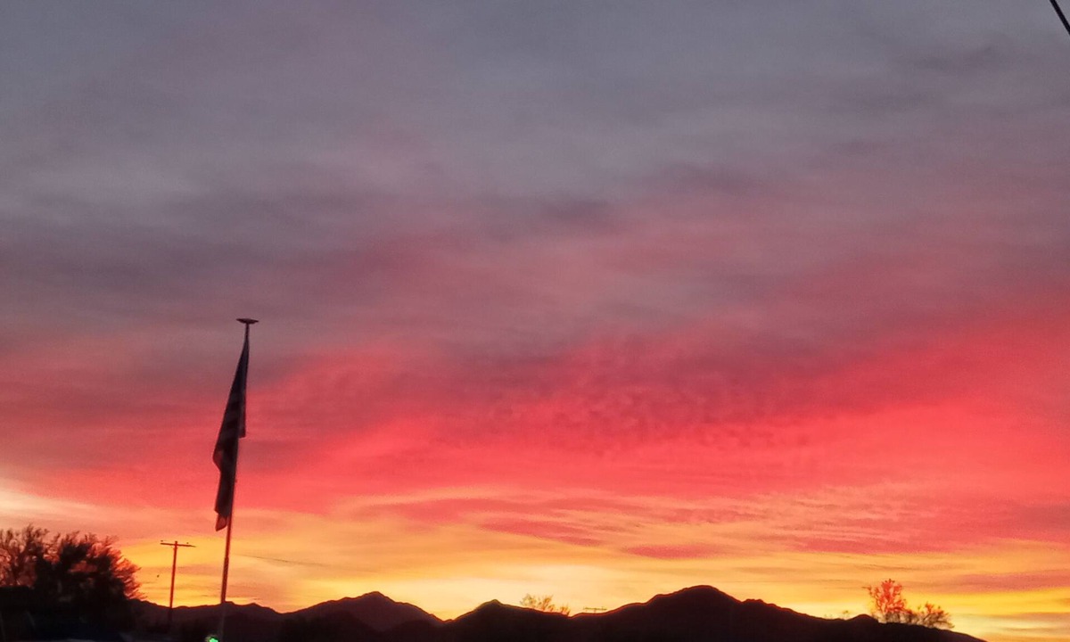 Quartzsite House | Building with heat, AC, kitchenette, fitness room, WiFi in welcoming Quartzsite