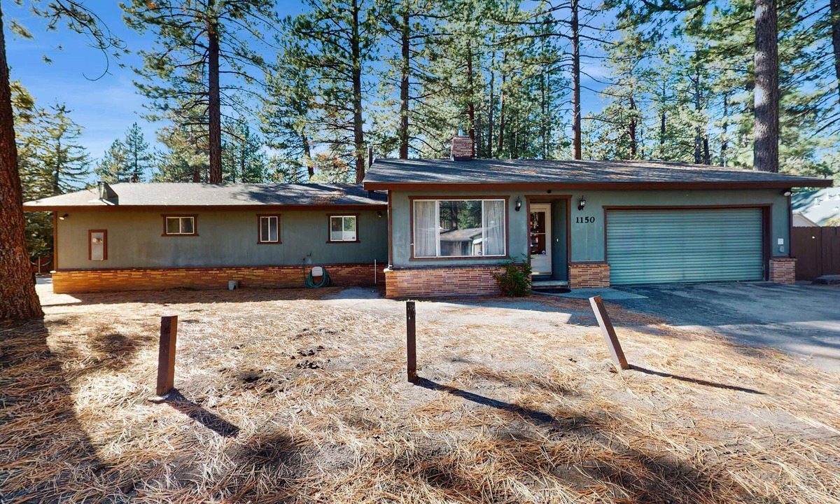 Rancho Bijou House | Charming Home with Spa, Near Ski Resort and Lake Tahoe Timber Cove Marina Beach