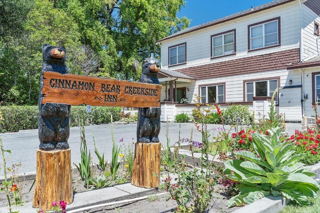 Sonoma Bed & Breakfast | Cinnamon Bear Creekside Inn