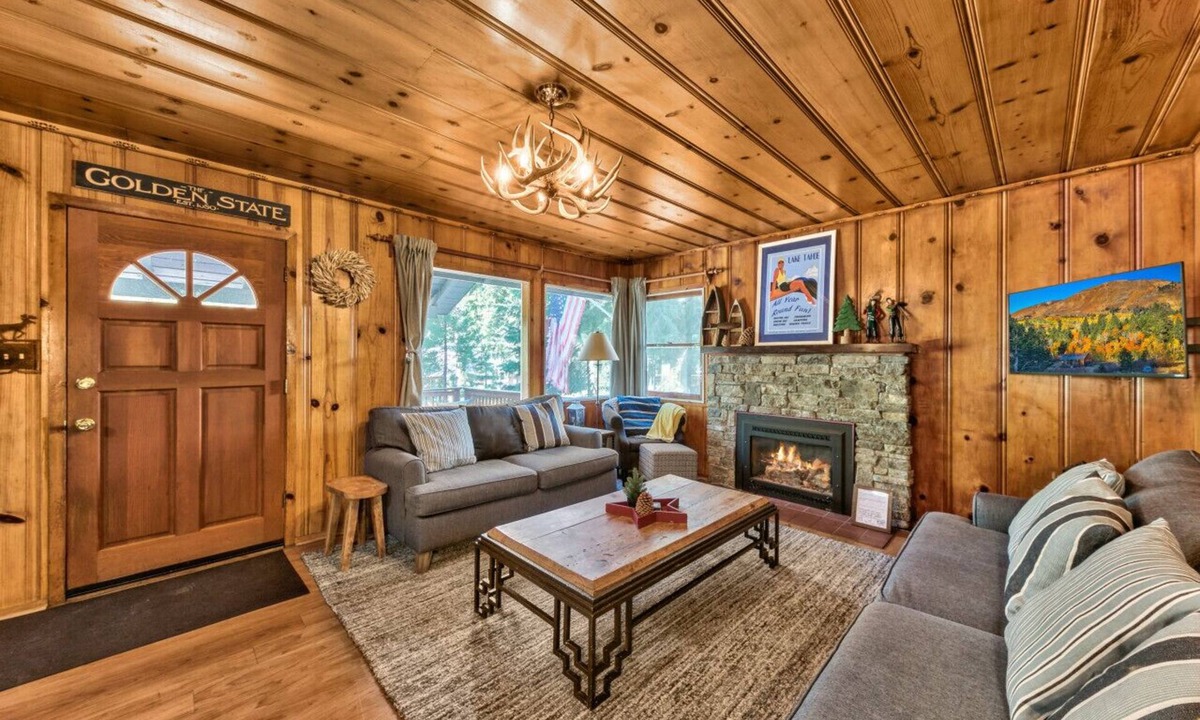 Sunnyside Cabin | Classic Lower Tahoe Park Cabin!