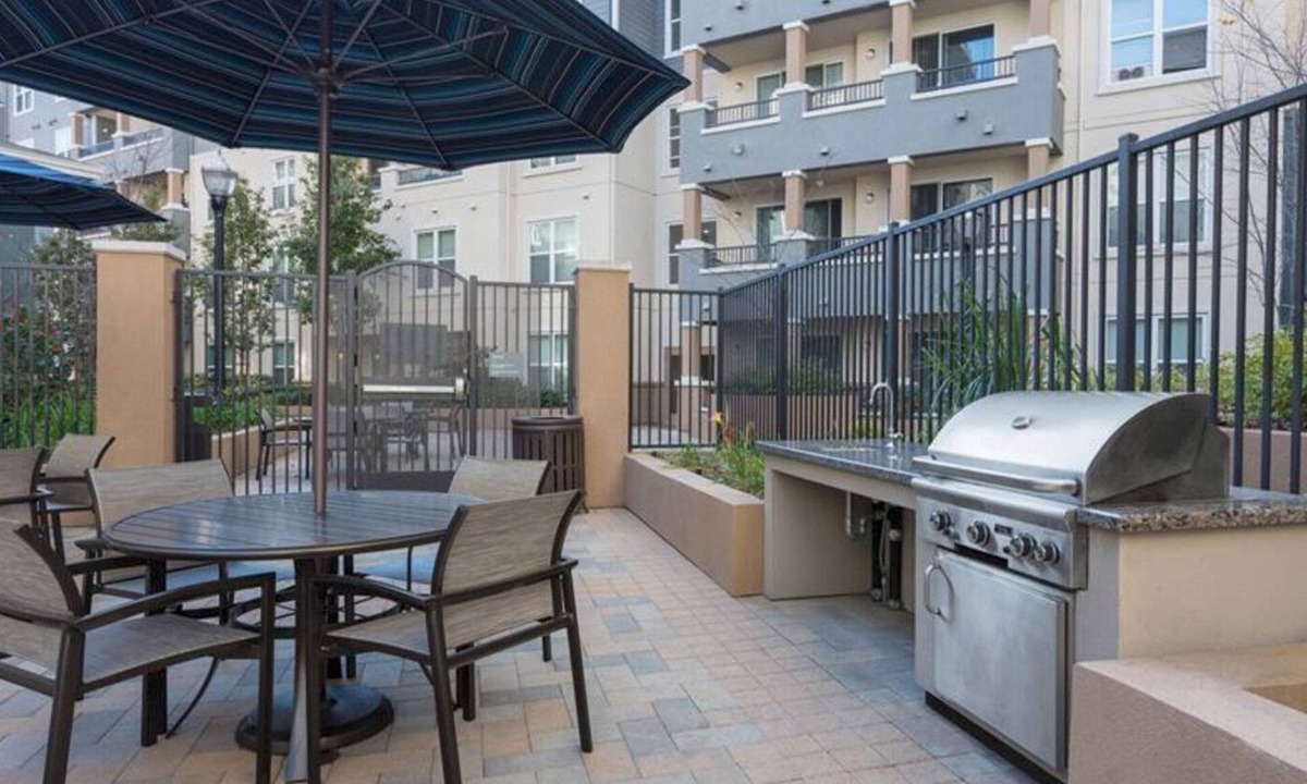 San Bruno Apartment | Classic San Bruno 1BR w/Pool, Gym & W/D, near SFO Airport, by Blueground