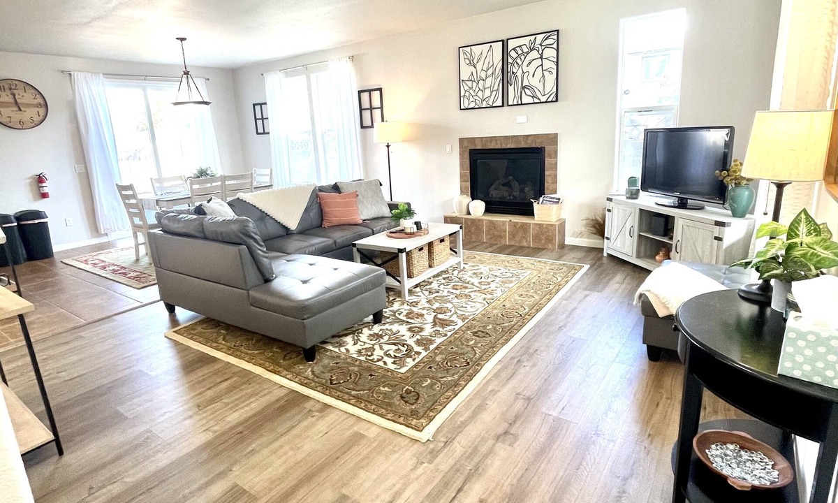 Montgomery Village House | Close to Montgomery Village and Flamingo Resort, just minutes to wineries