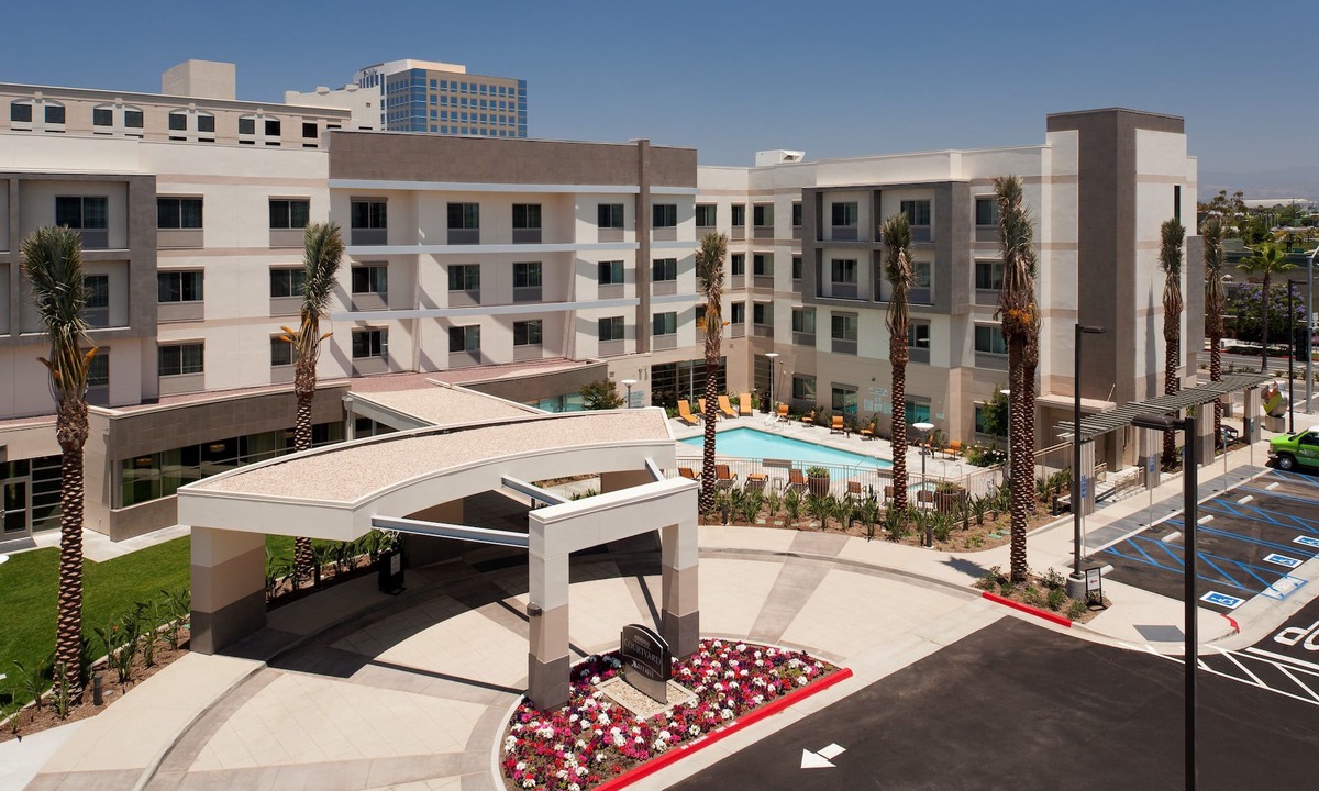 Santa Ana Hotel | Courtyard by Marriott Santa Ana Orange County
