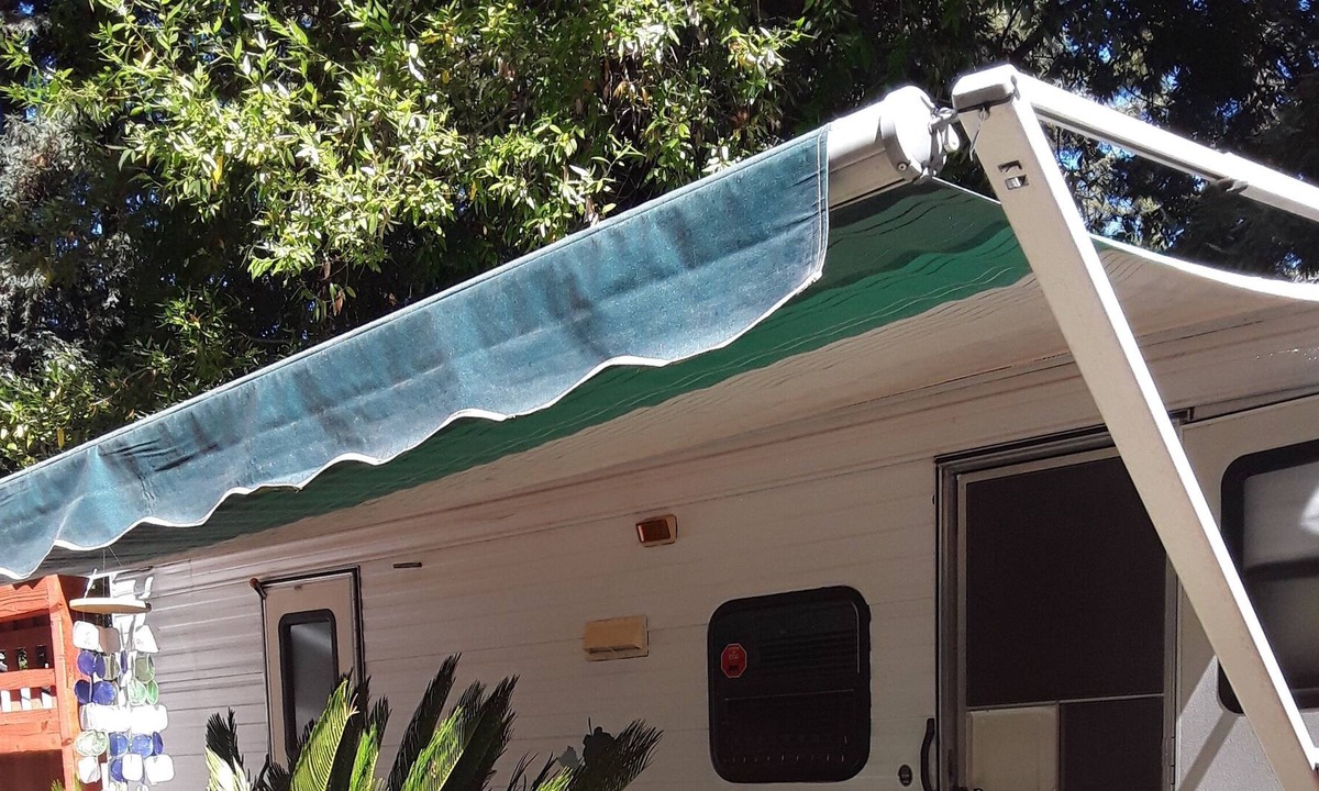 Holy City House | Cozy Trailer Among The Redwoods
