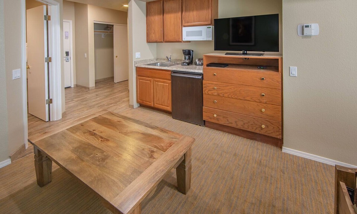 Genoa Condo | David Walley's Resort, studio unit, Friday check-in