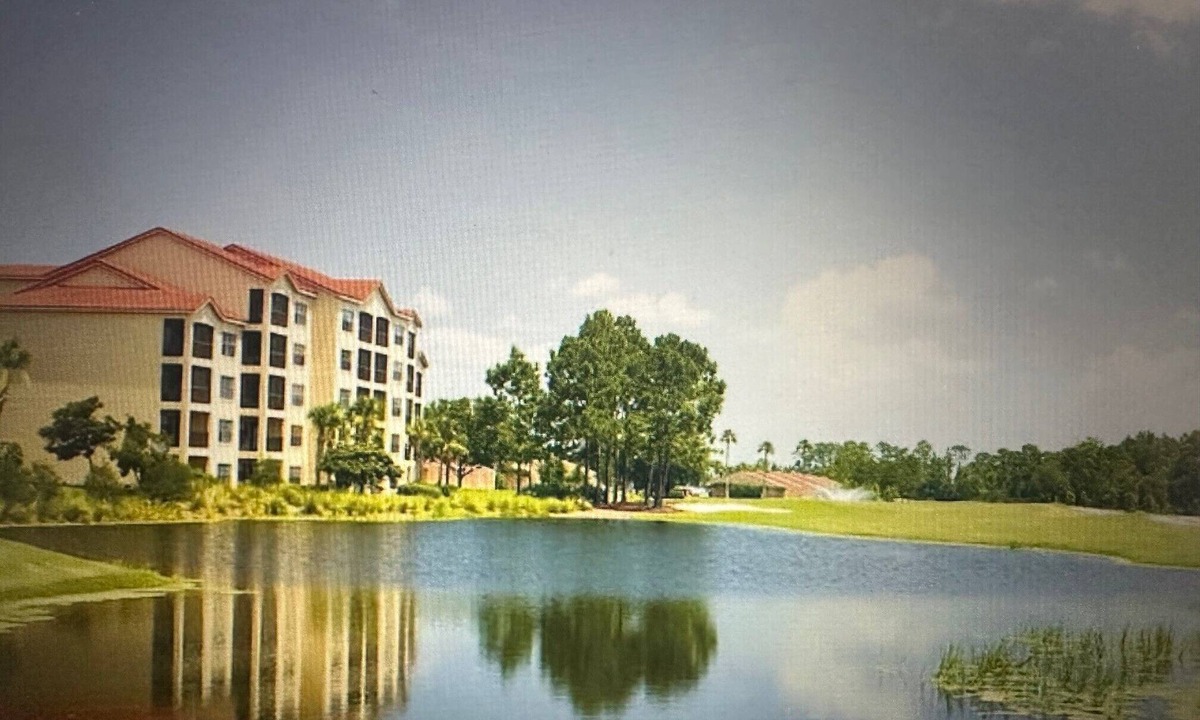 Orange Lake Condo | Discounted popular Spring Break Week - Holiday Inn Club West Village