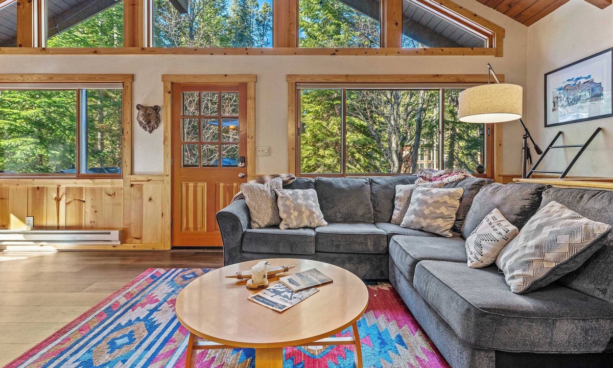 Donner Lake Woods Cabin | Donner Lake Retreat Walk To Beach