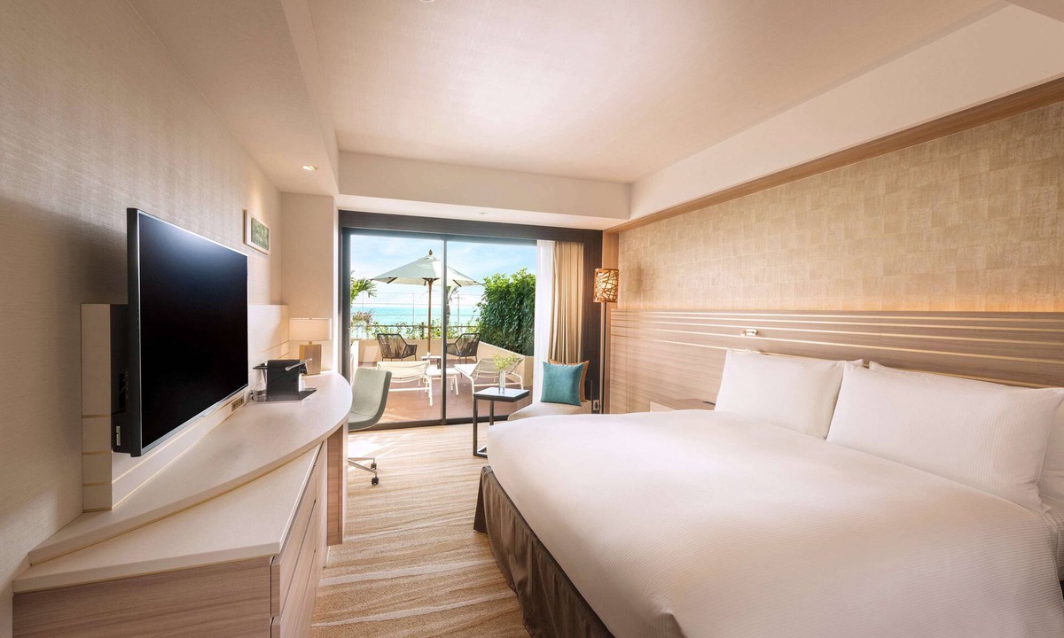 Mihama Resort | DoubleTree by Hilton Okinawa Chatan Resort