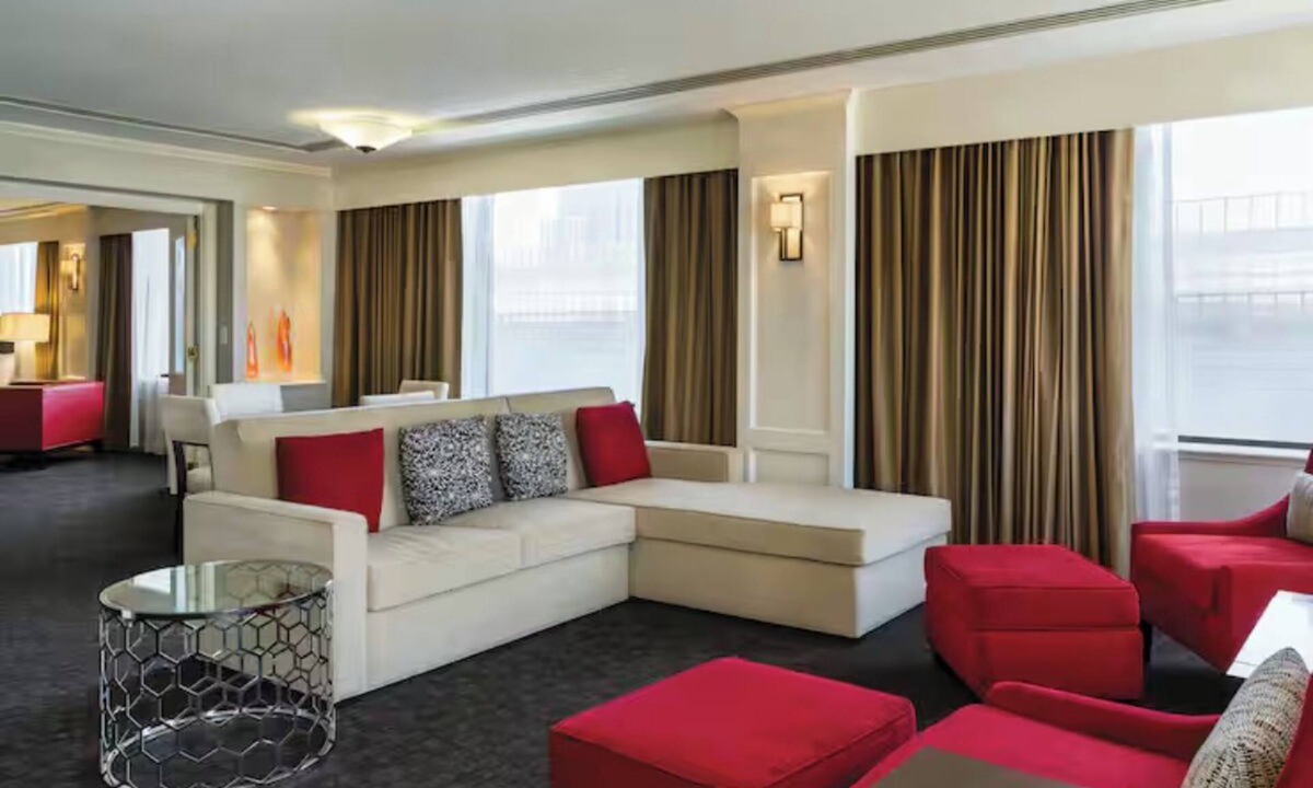 Little Tokyo Hotel | Downtown LA Getaway Near Museums, Music Venues & Dining Spots