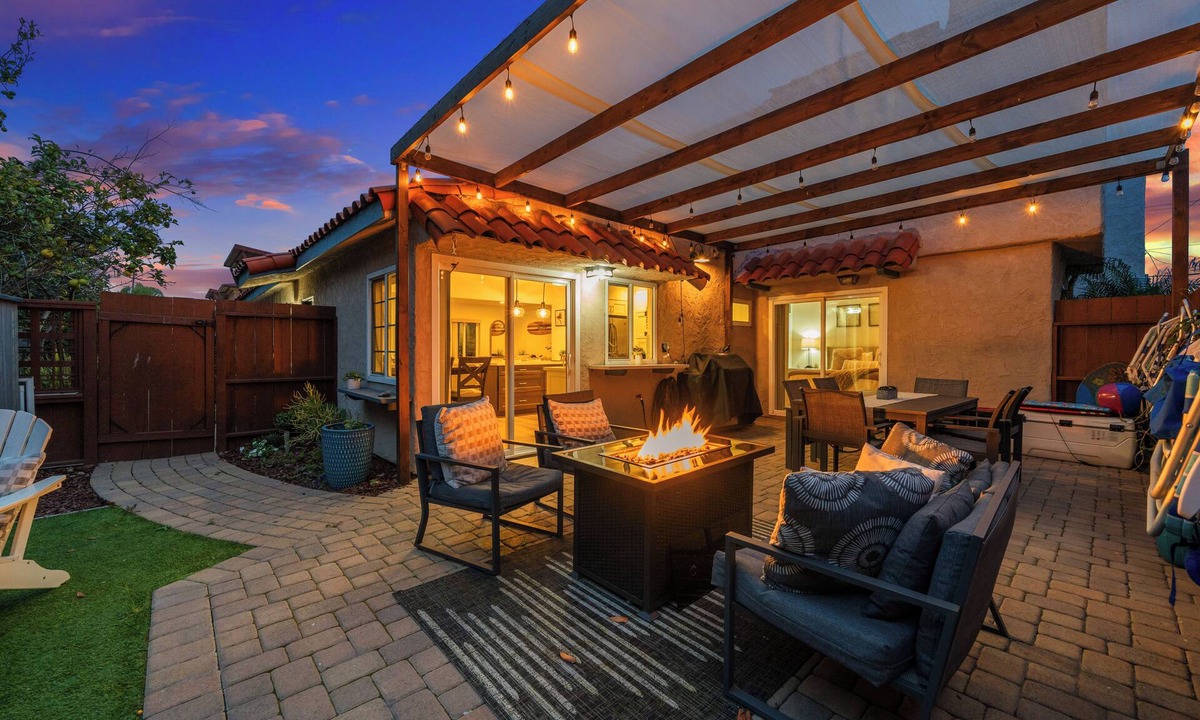North Pacific Beach House | Dream vacation beach house - 1 min. walk to Pacific Beach & Garnet Avenue
