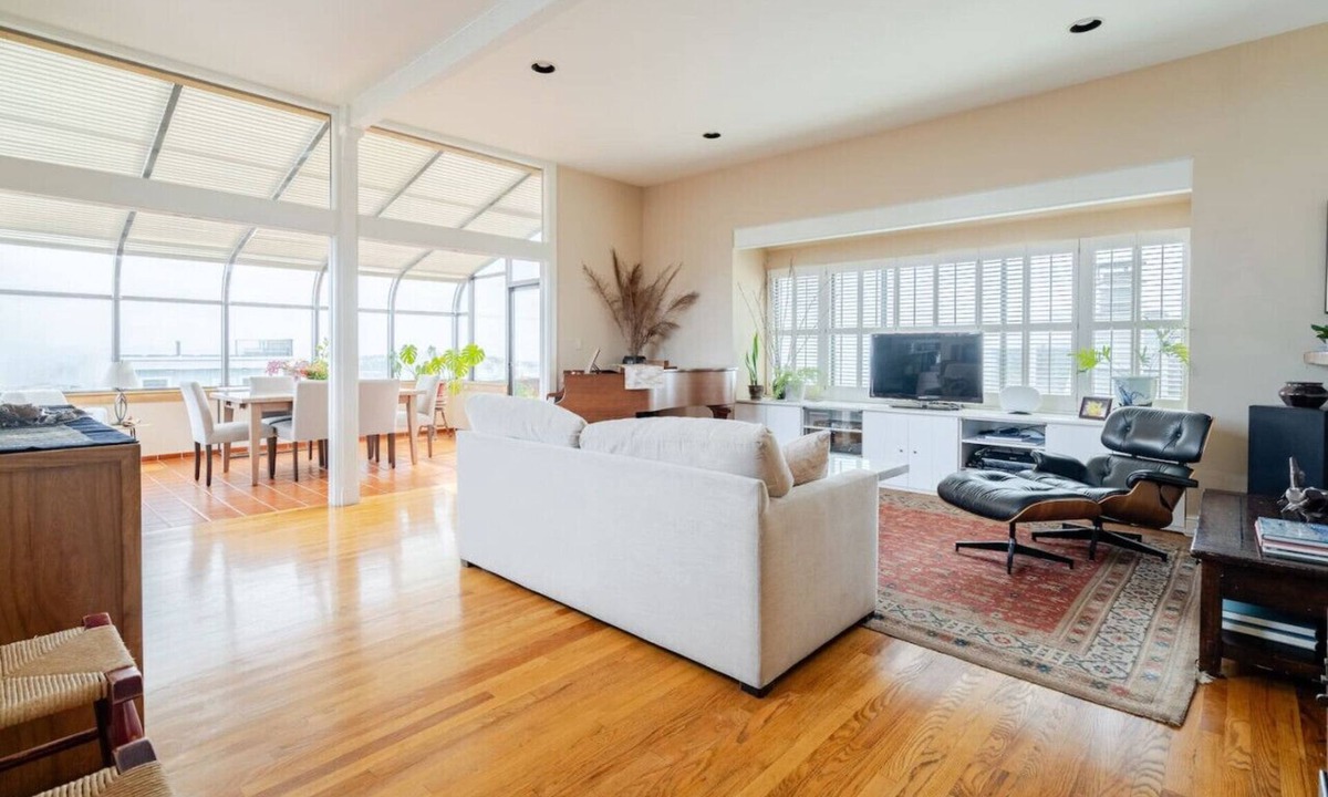 Buena Vista House | Dreamy 3 Story House w/Sunroom + City Skyline View